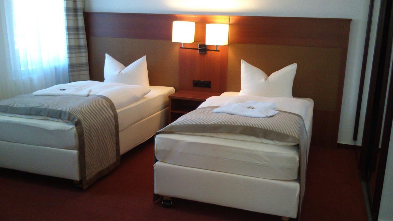 Hotel Boizenburger Hof Quarto foto